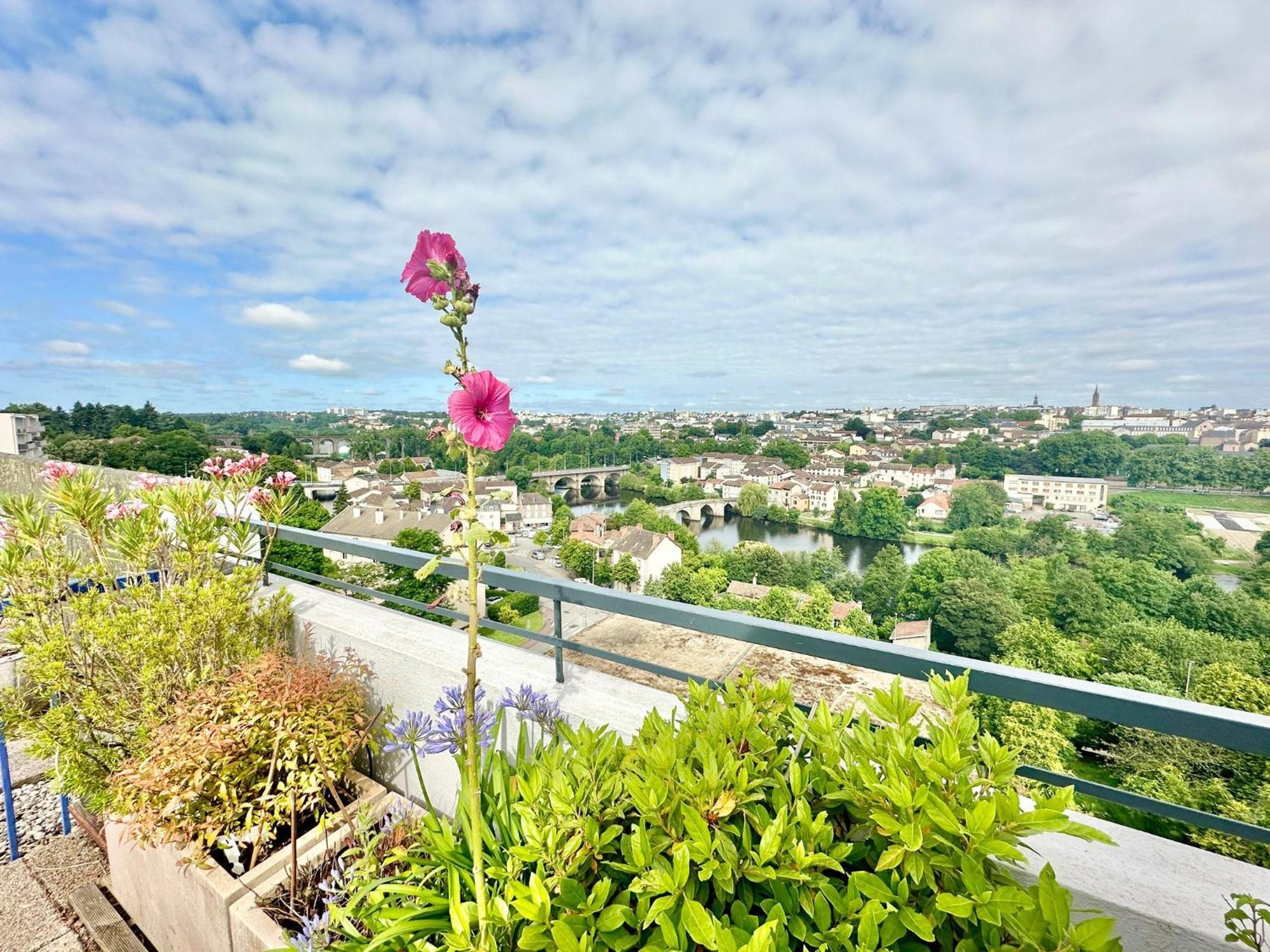Le Panoramique, Splendide Avec Vue Sur La Vienne Limoges